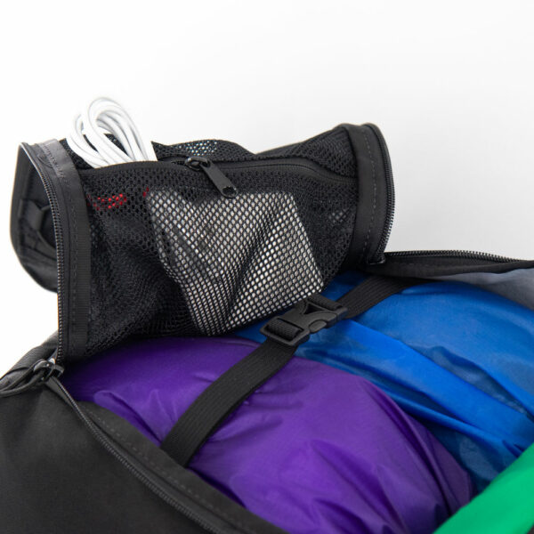 ULA Dragonfly Interior mesh pockets and interior compression straps