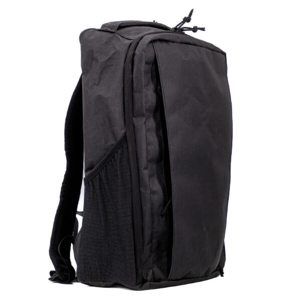 A 3/4 side view of the Ultra Cicada with Pockets